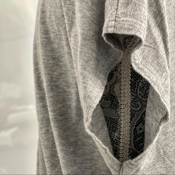 Trouve tee shirt size Small NWOT 4 for $25 - Picture 3 of 4